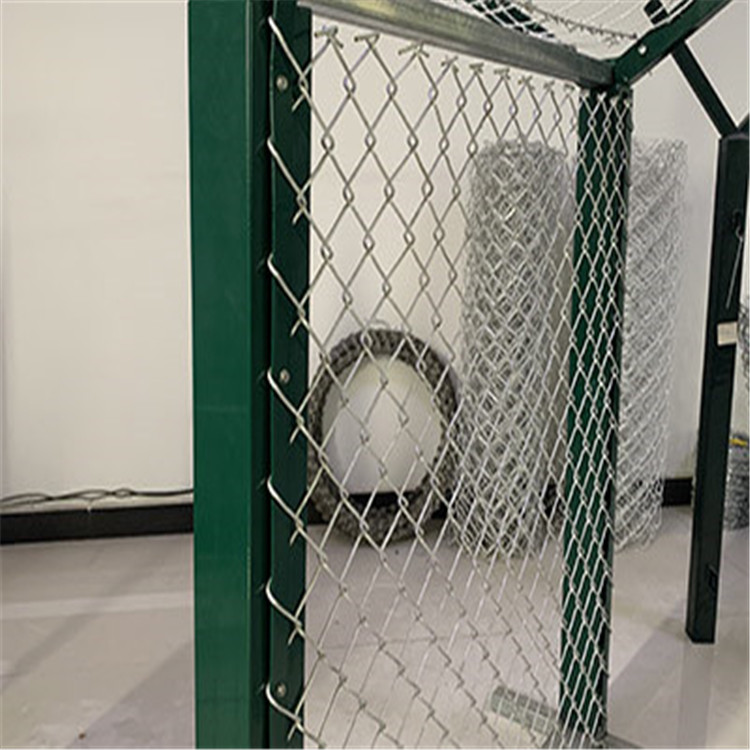 南京鋁包鋼機(jī)場(chǎng)護(hù)欄